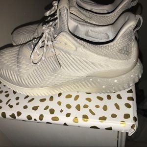 Adidas grey sneakers